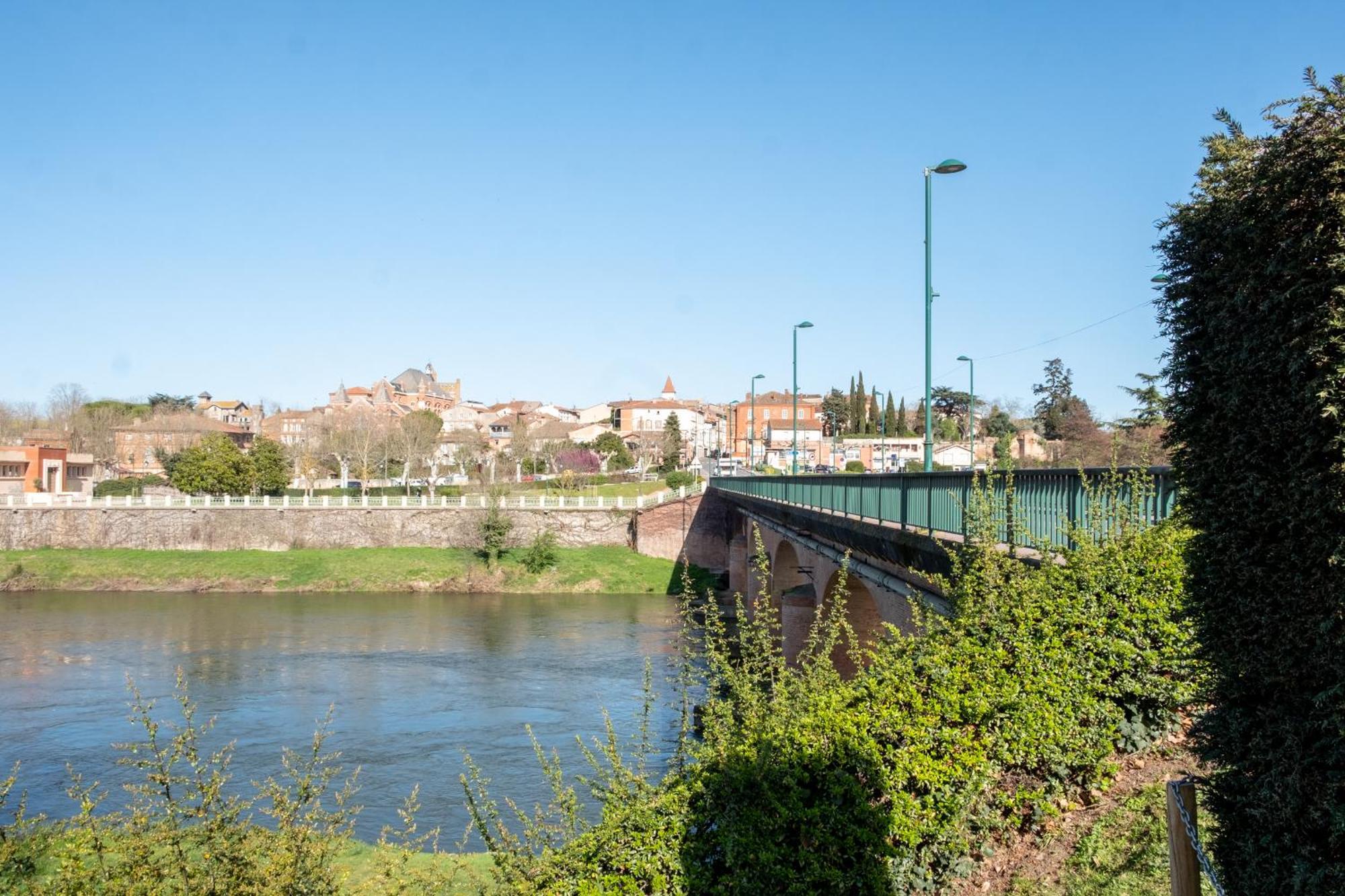 Evasions-escapade, Centre-ville, Gare Auterive (Haute-Garonne)
